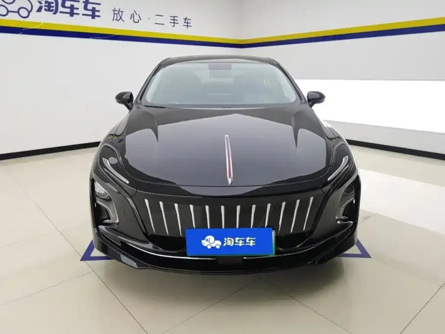 Hongqi E-QM5 — фото 3