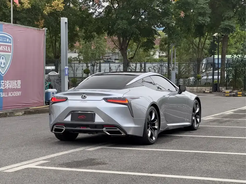 Lexus LC — фото 5