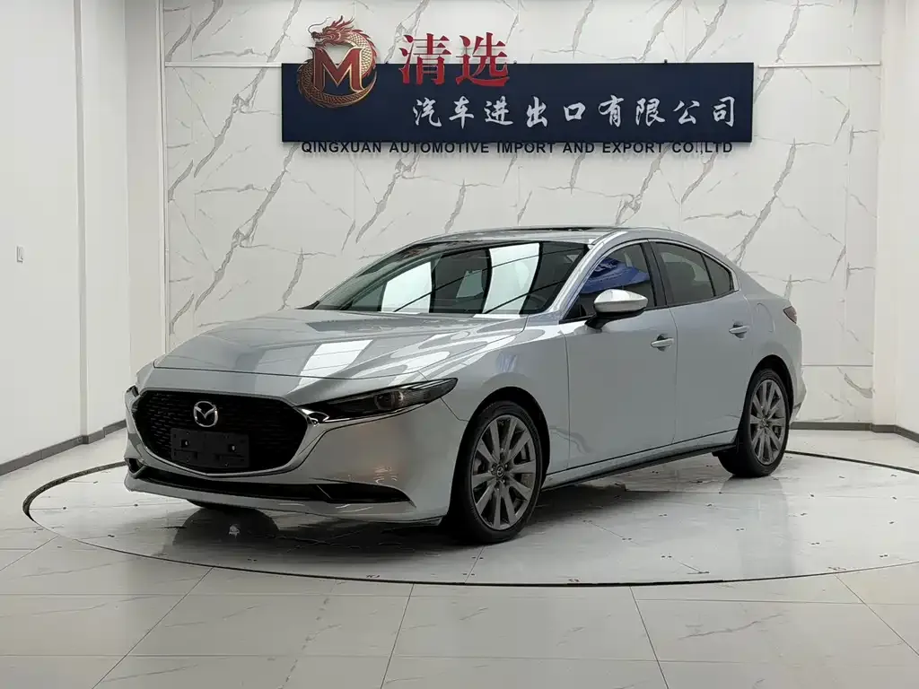 Mazda 3 Axela — фото 1