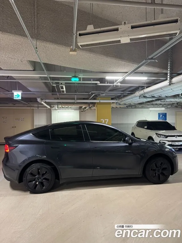 Tesla Model Y — фото 6