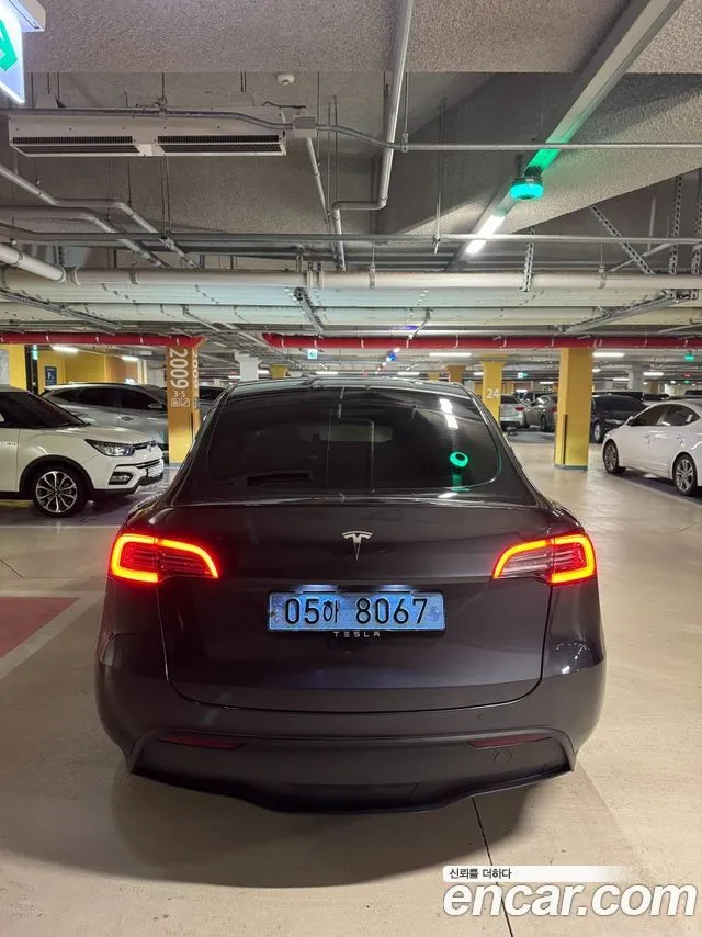 Tesla Model Y — фото 4