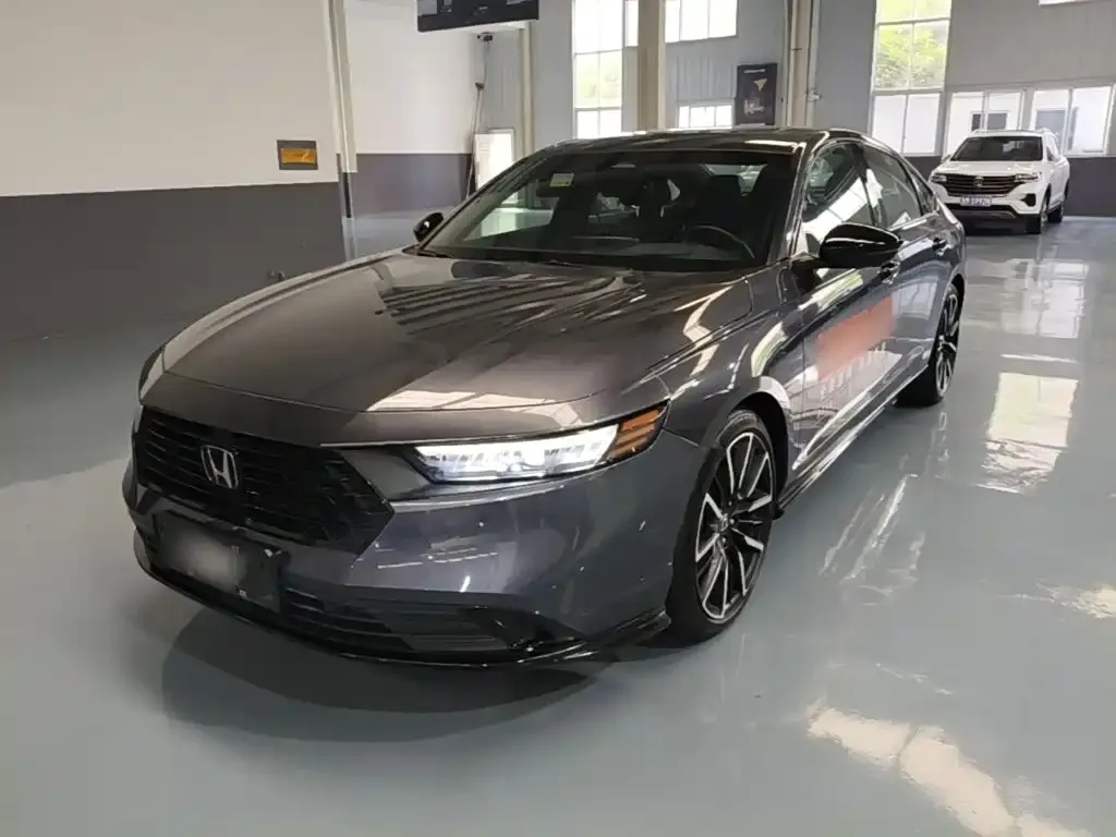 Honda Accord — фото 1