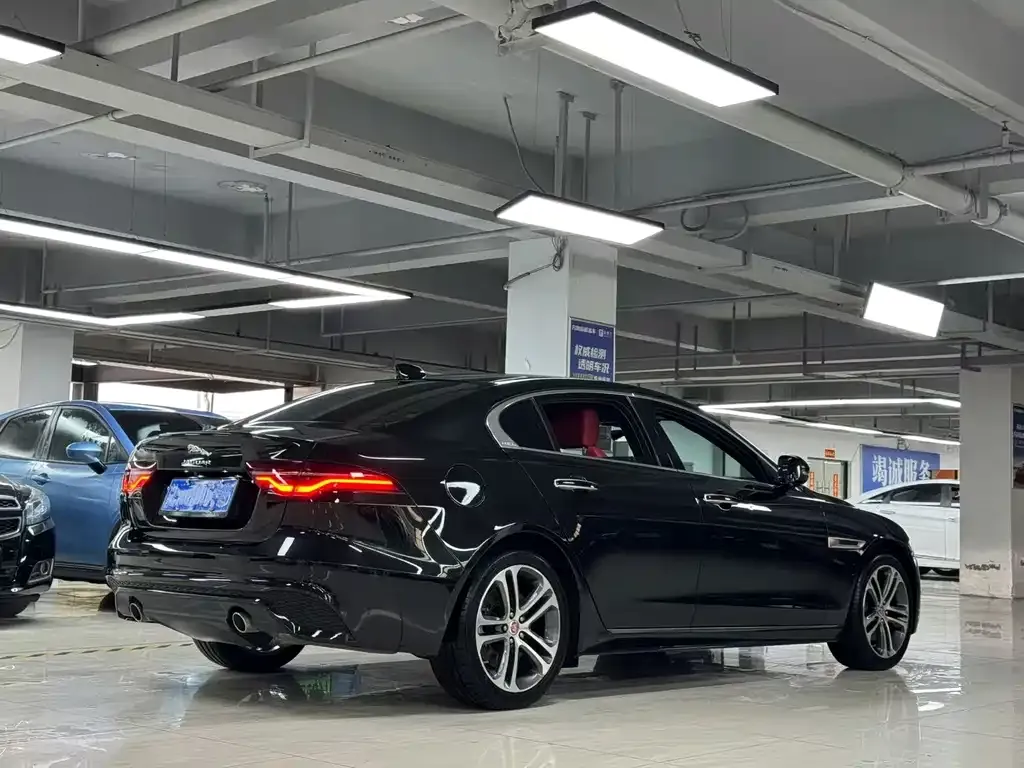 Jaguar XEL — фото 10