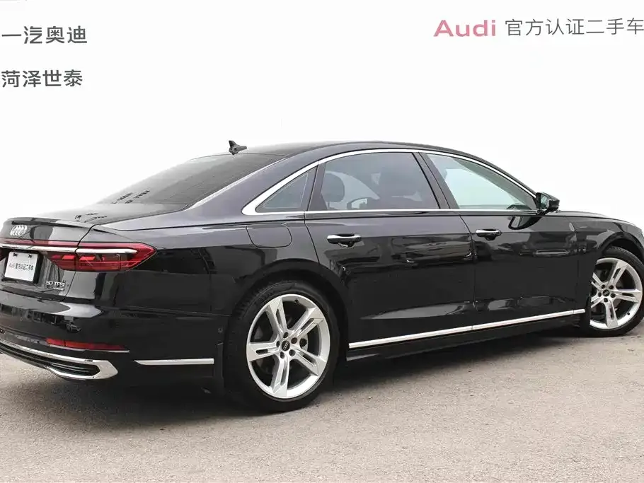 Audi A8 — фото 6