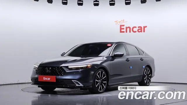 Honda Accord — фото 1