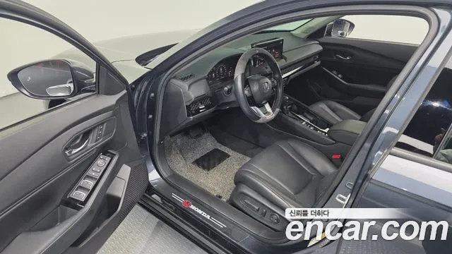 Honda Accord — фото 9
