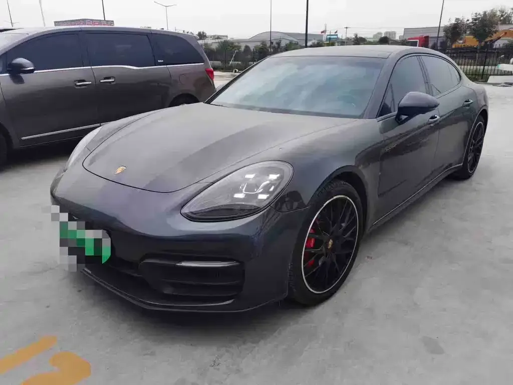Porsche Panamera Hybrid — фото 1