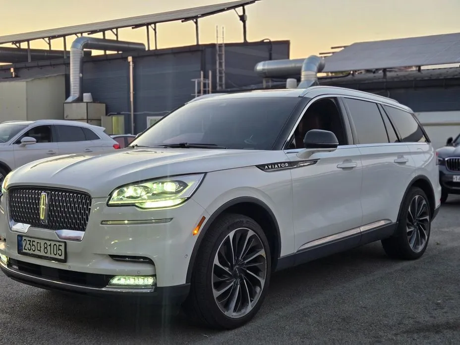 Lincoln Aviator — фото 9
