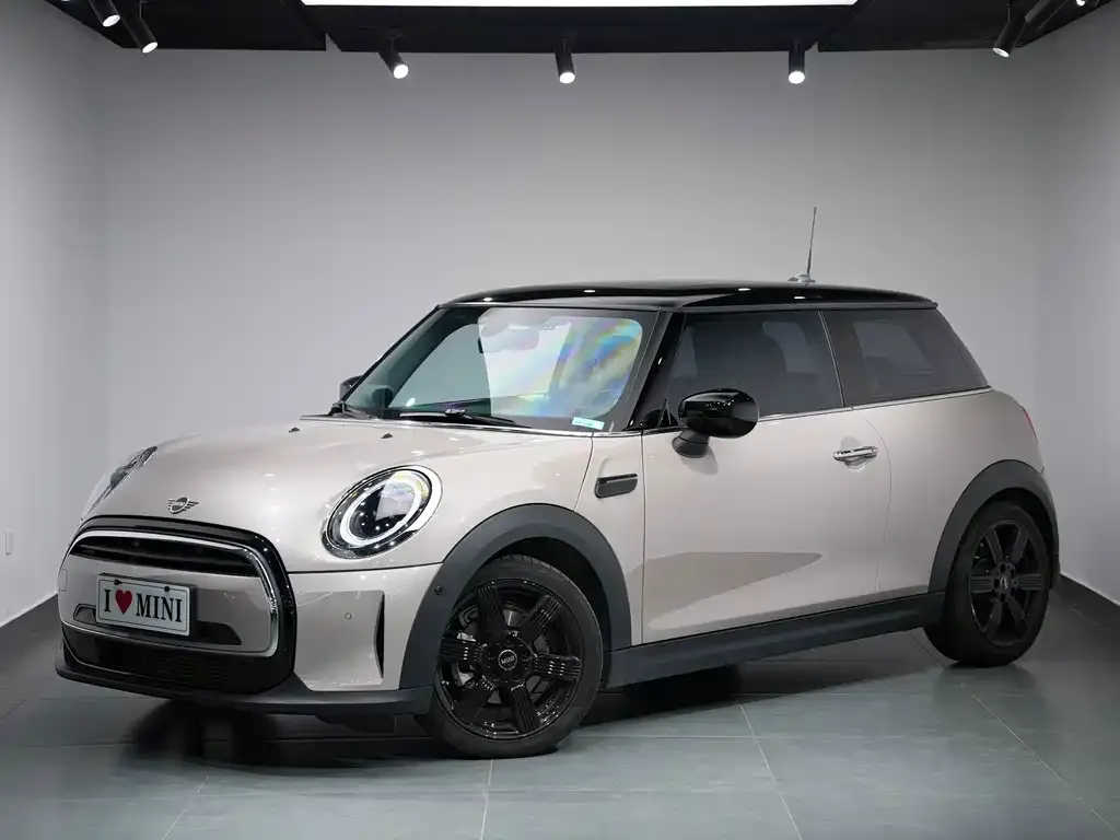 MINI Cooper (3-door) — фото 1