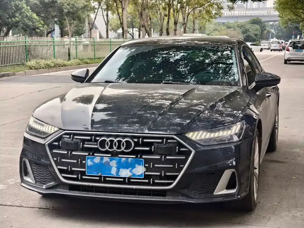 Audi A7L — фото 9