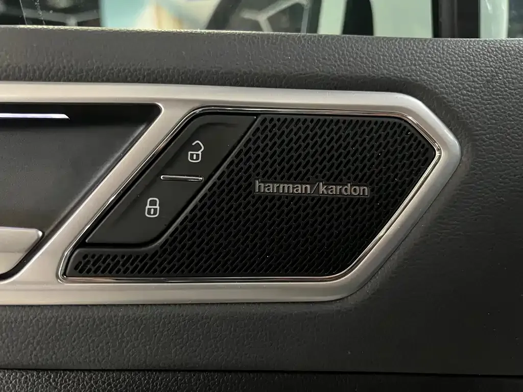 Volkswagen Tiguan L — фото 2