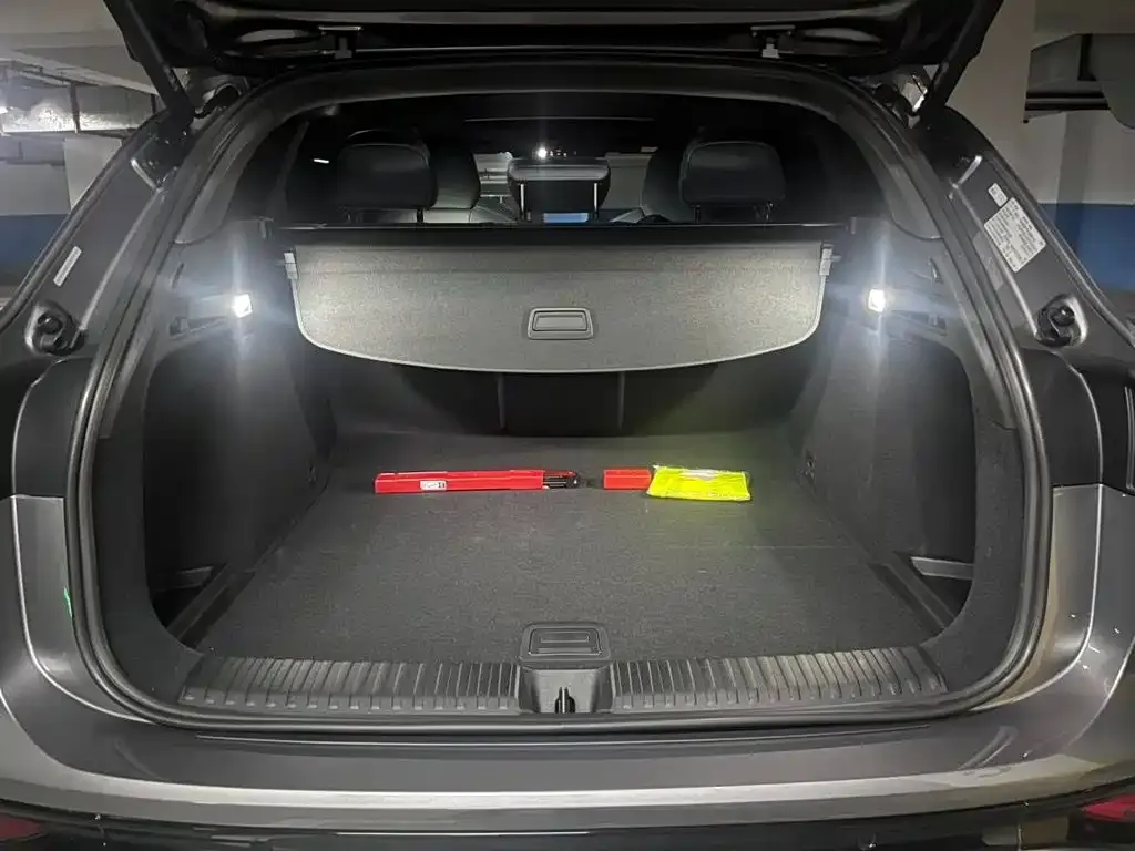 Audi Q6L e-tron — фото 7