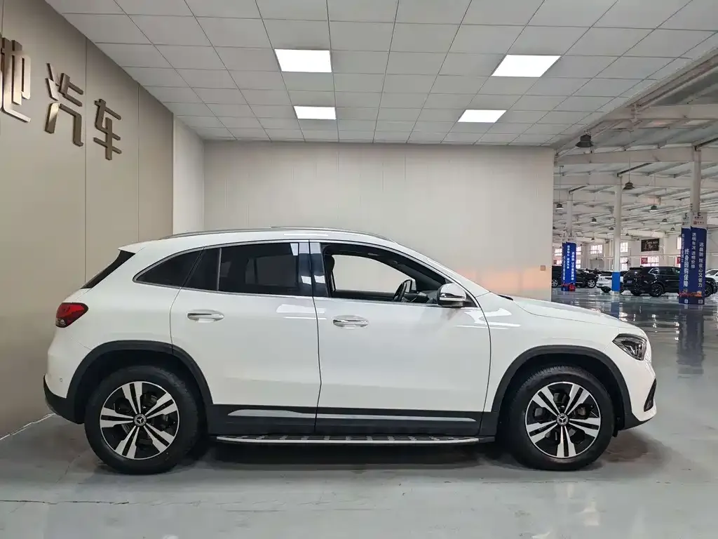 Mercedes-Benz GLA — фото 3