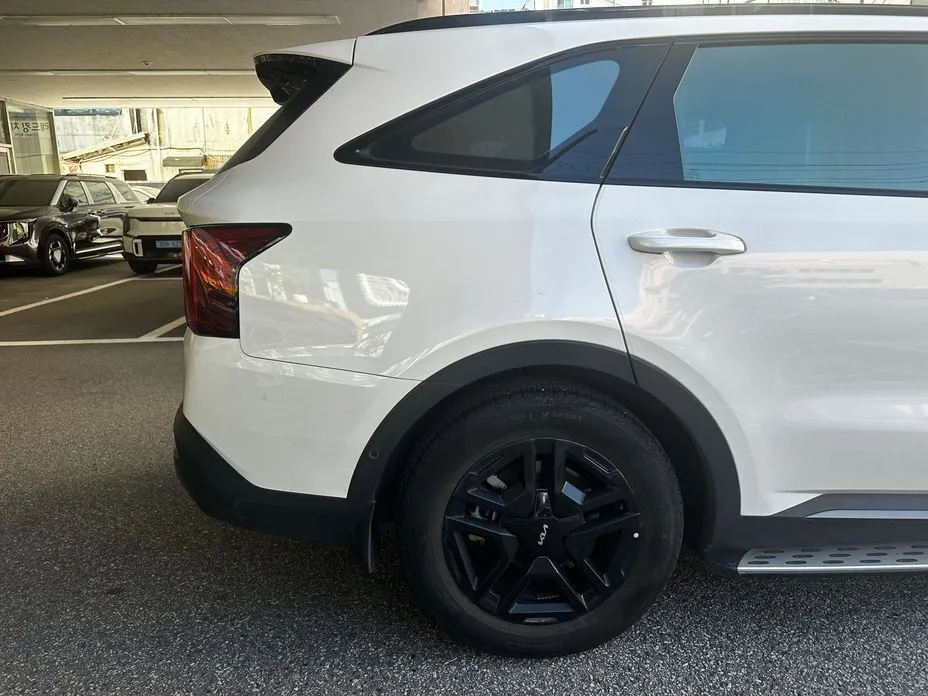 Kia Sorento — фото 7