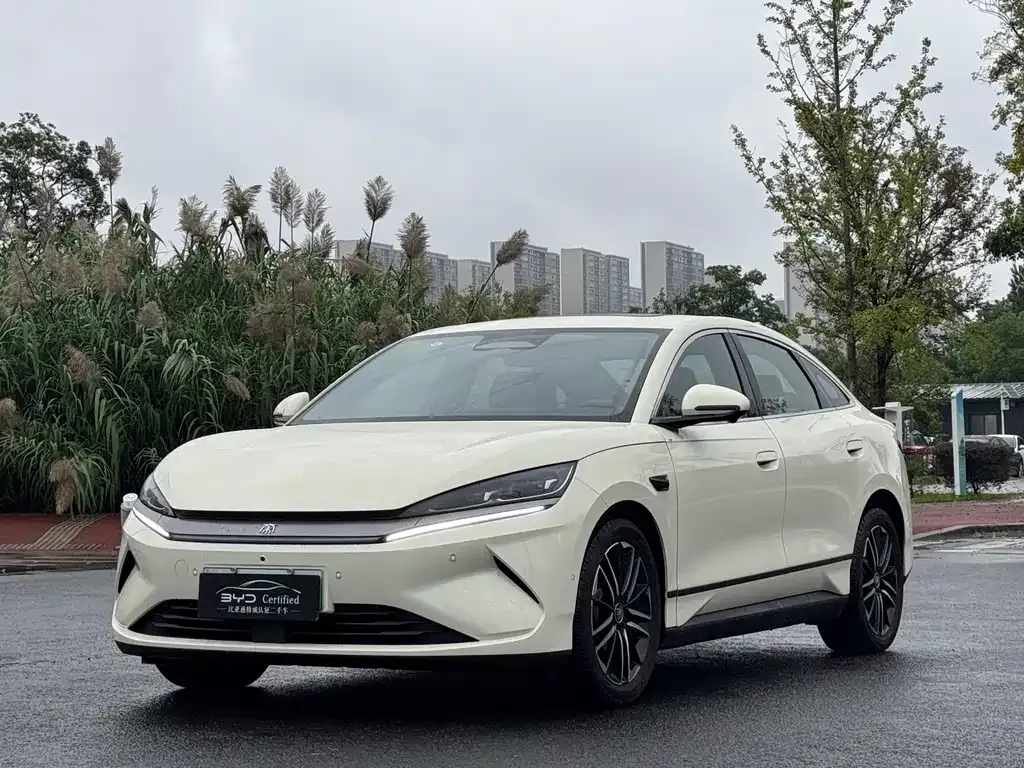 BYD Qin L — фото 1