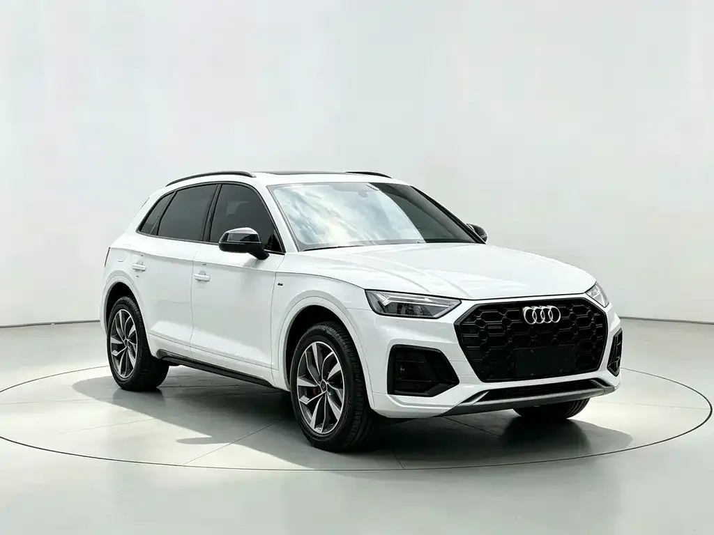 Audi Q5L — фото 4