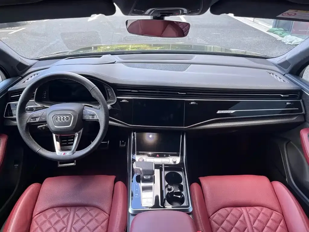 Audi SQ7 — фото 4