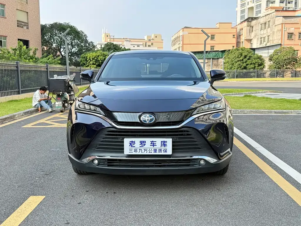 Toyota Harrier — фото 7