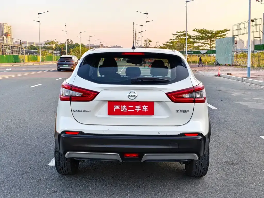 Nissan Qashqai — фото 7