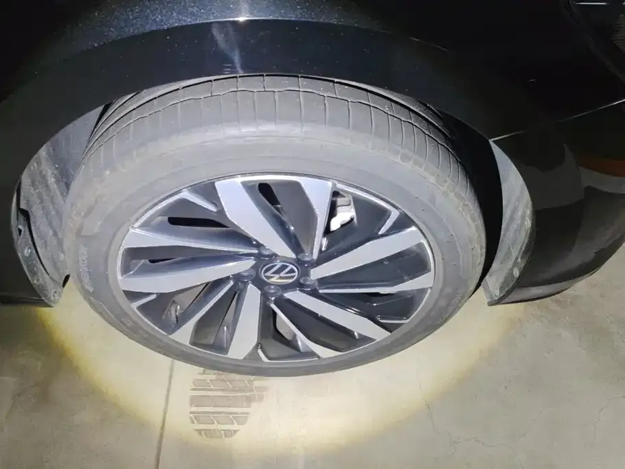Volkswagen Passat — фото 2