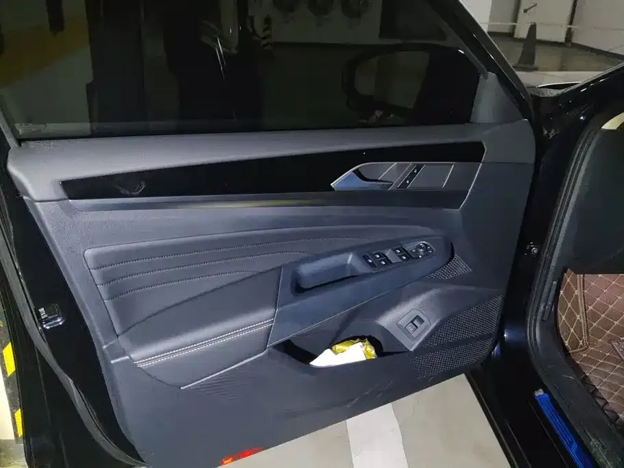 Volkswagen Passat — фото 10