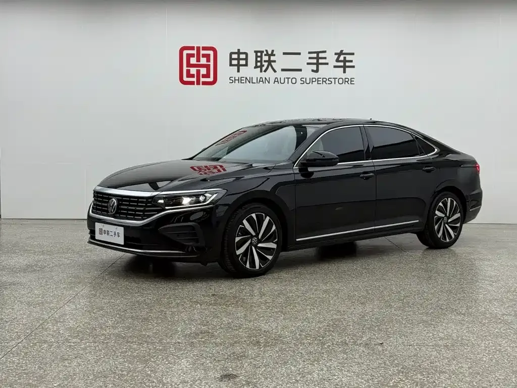 Volkswagen Passat — фото 1