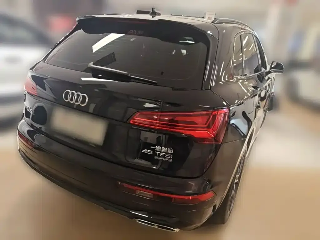 Audi Q5L — фото 4
