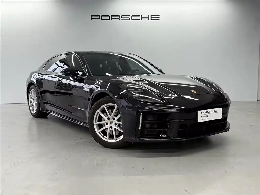 Porsche Panamera — фото 1