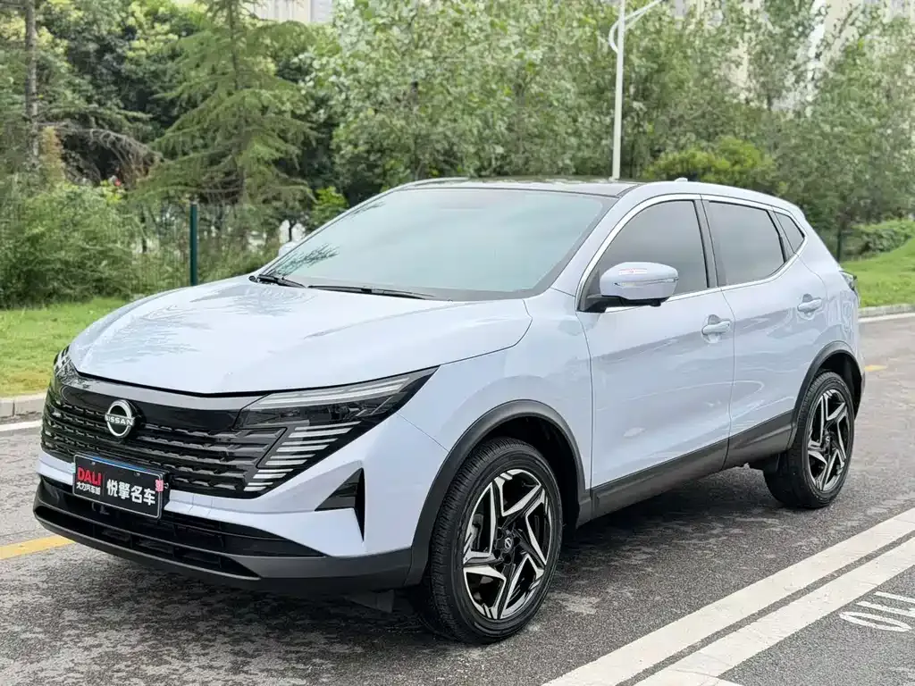 Nissan Qashqai — фото 1