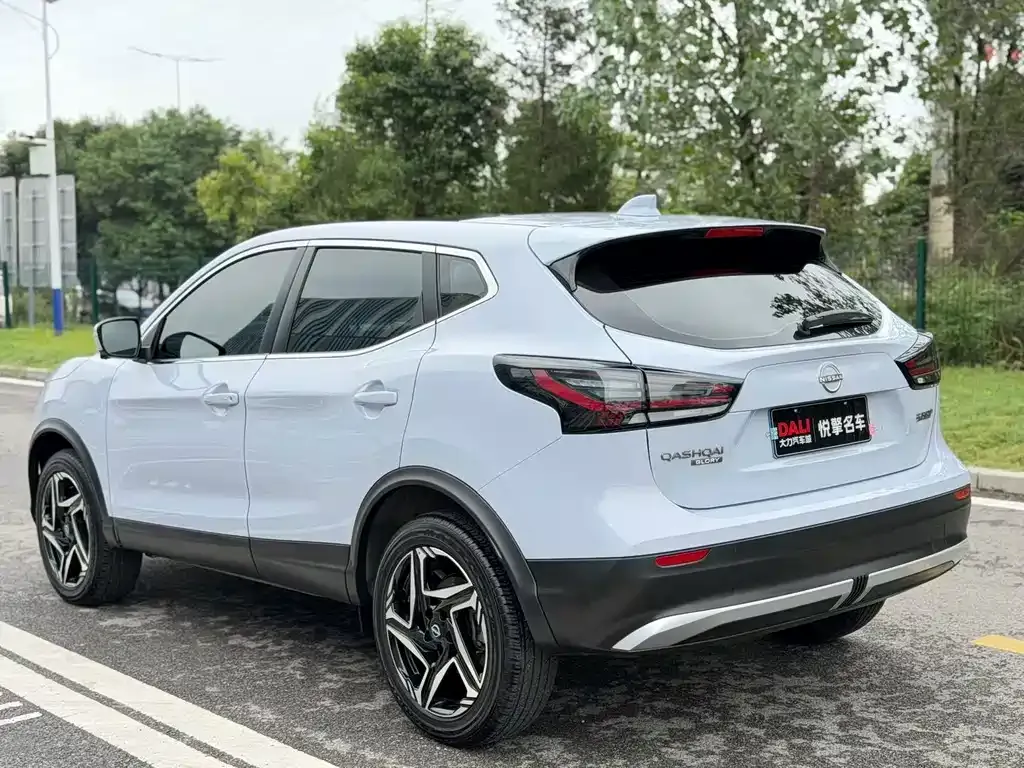 Nissan Qashqai — фото 6