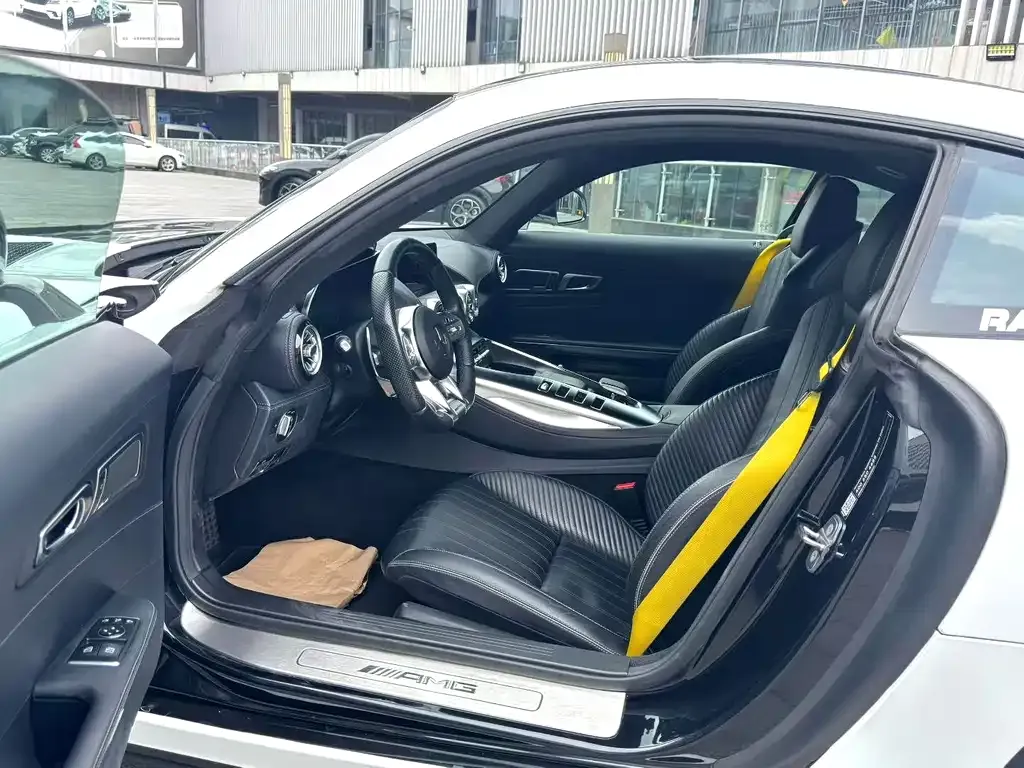 Mercedes-Benz AMG GT — фото 7