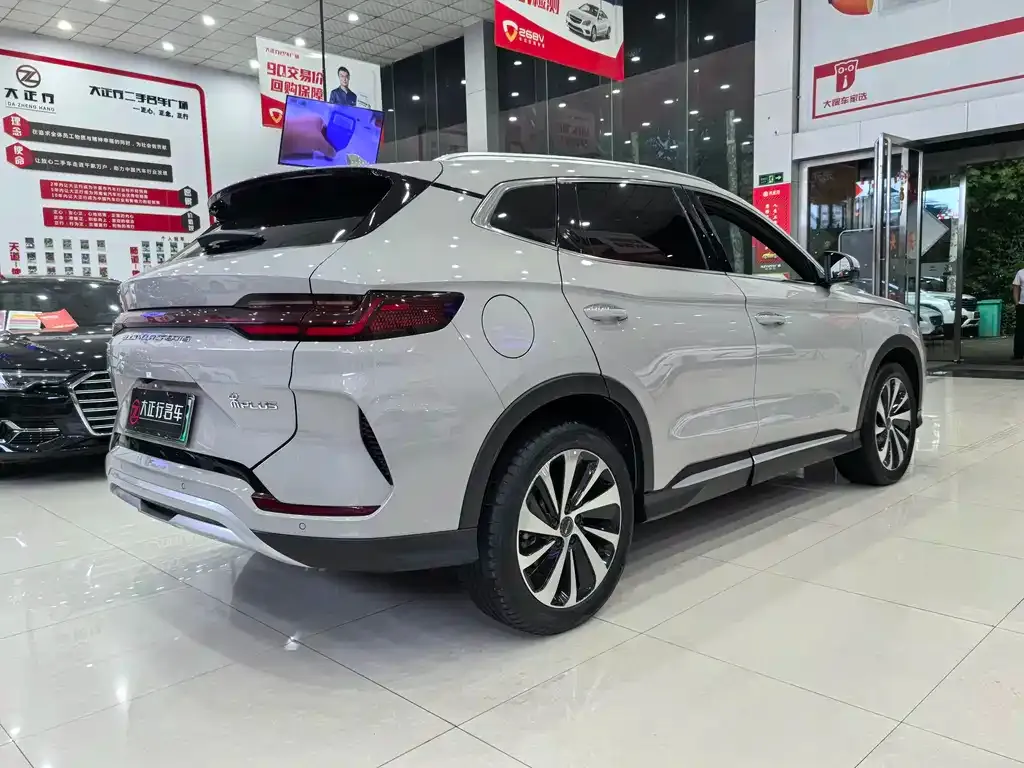 BYD PLUS New Energy — фото 3