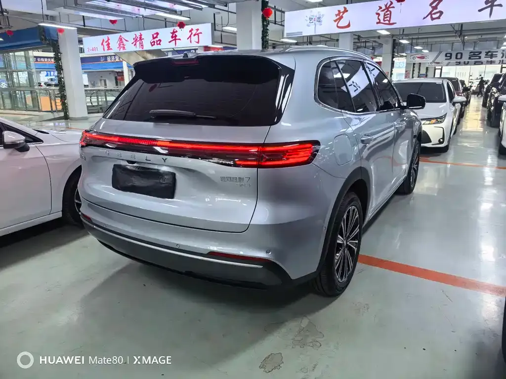 Geely Galaxy Xingjian 7 — фото 9
