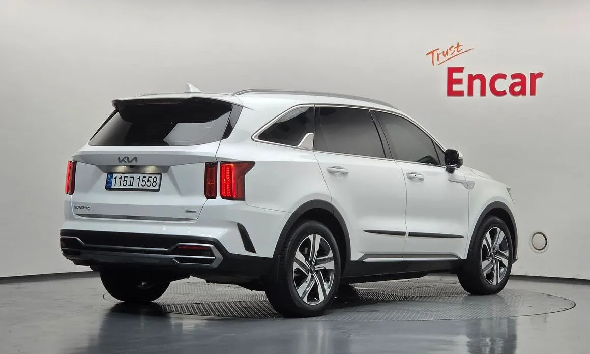 Kia Sorento — фото 4