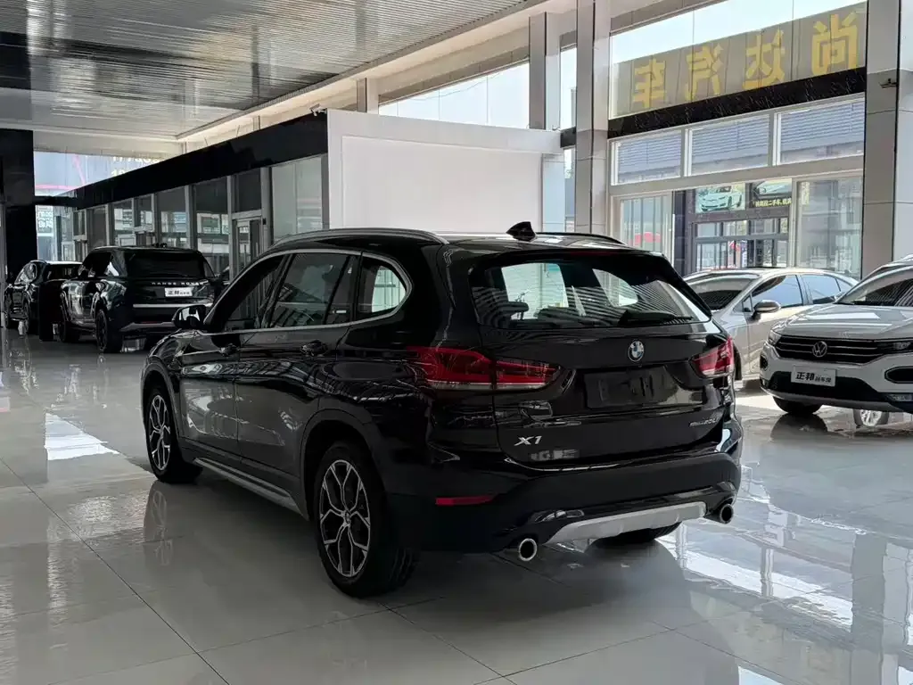 BMW X1 — фото 2