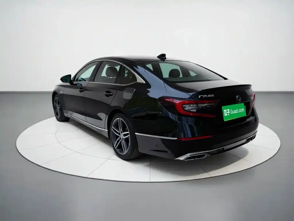 Honda Accord — фото 4