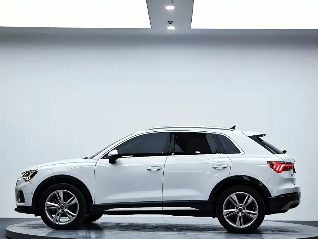 Audi Q3 — фото 2