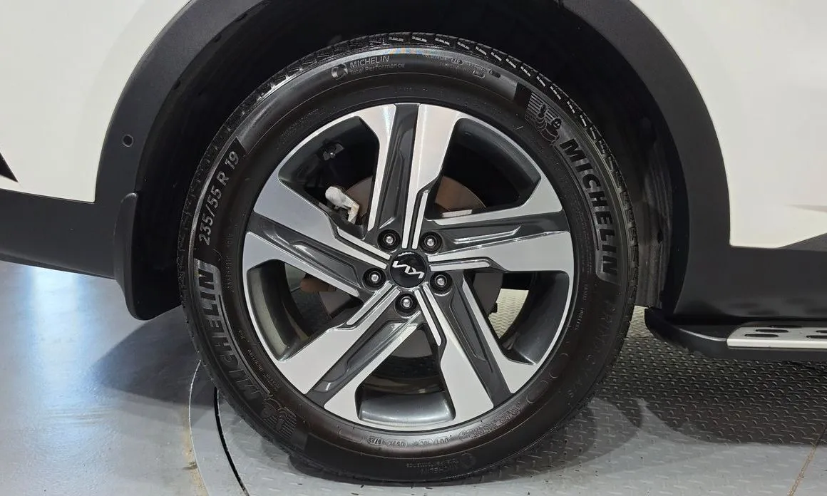 Kia Sorento — фото 9