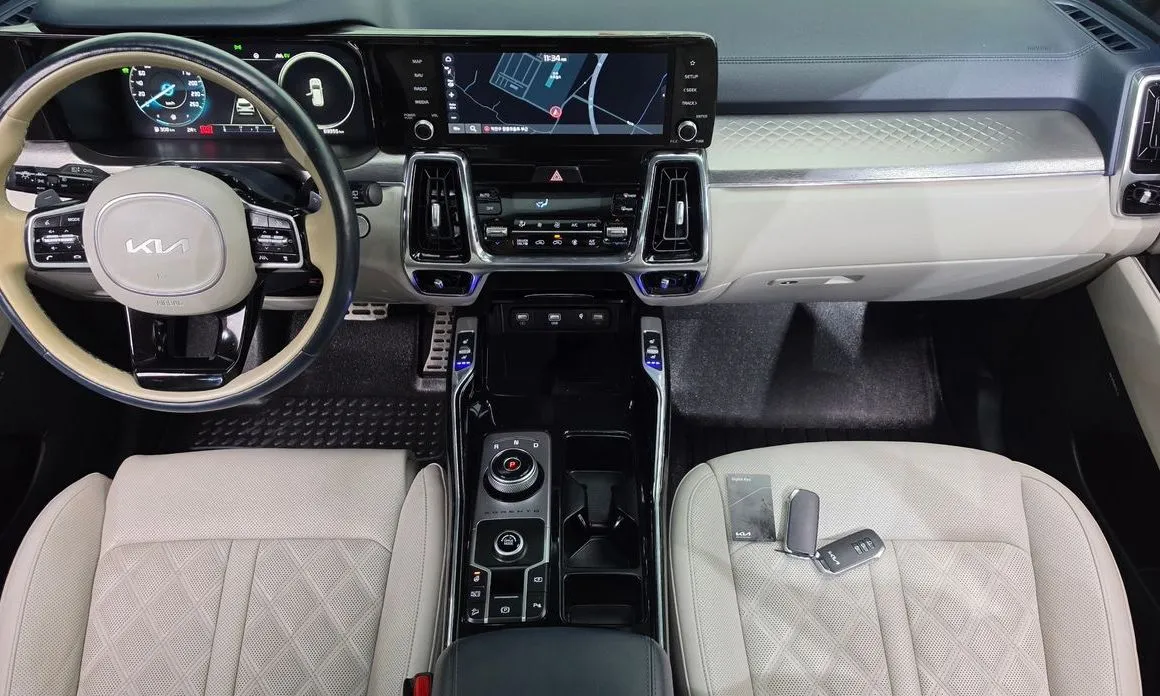 Kia Sorento — фото 10