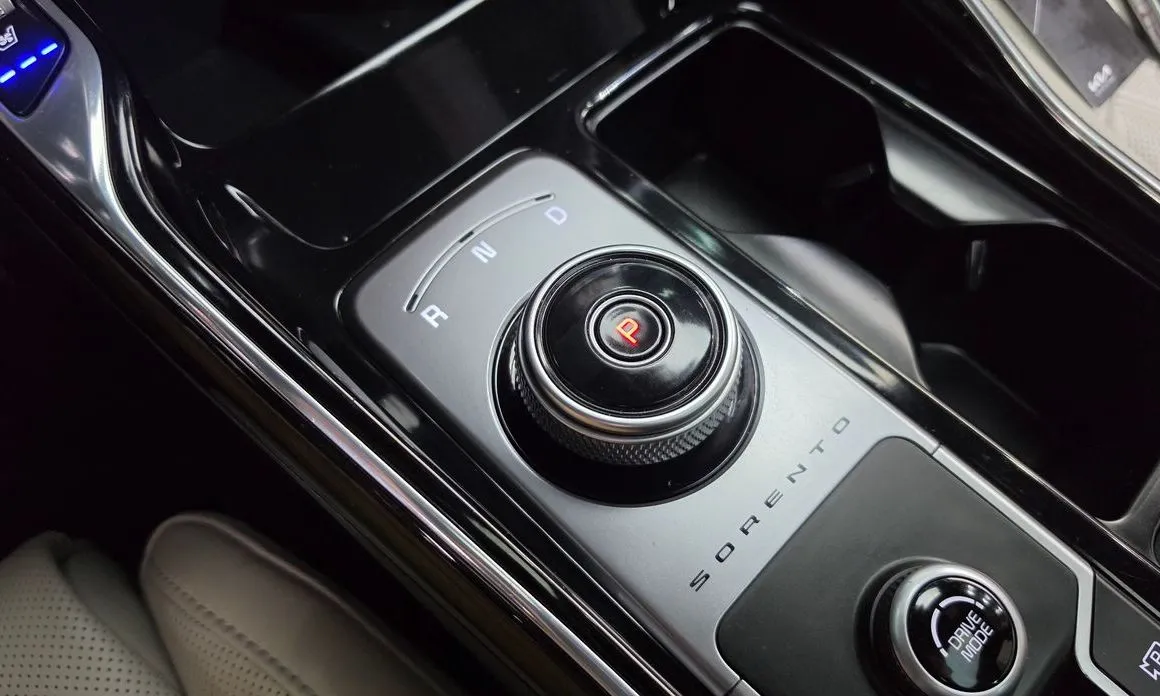 Kia Sorento — фото 3