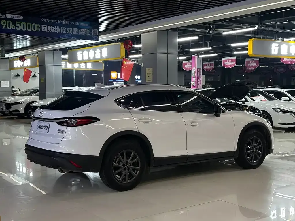 Mazda CX-4 — фото 4