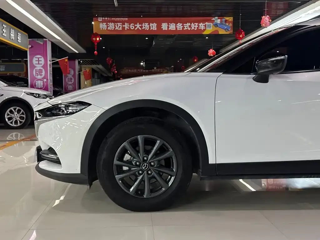 Mazda CX-4 — фото 5