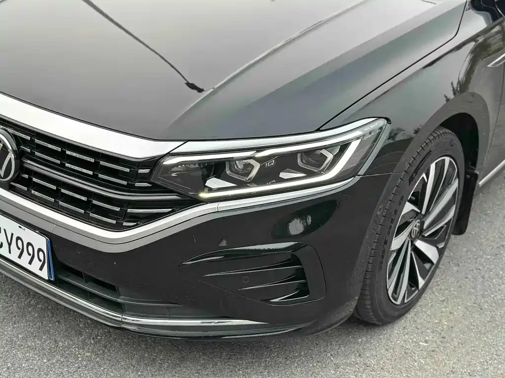 Volkswagen Passat — фото 3