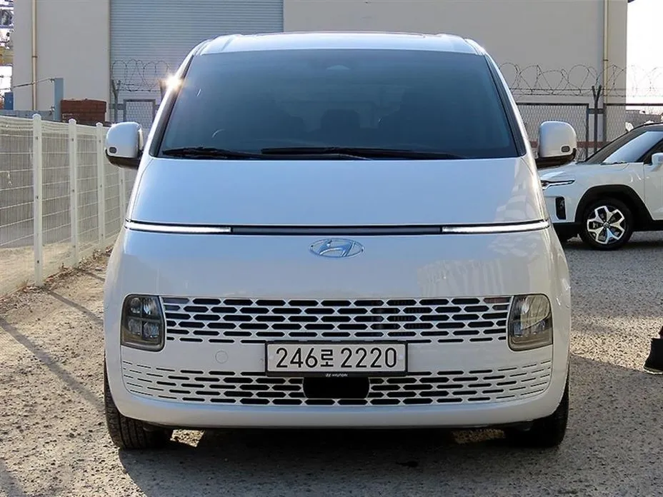 Hyundai Staria — фото 4