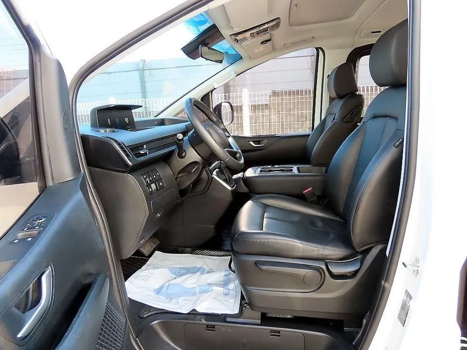 Hyundai Staria — фото 2