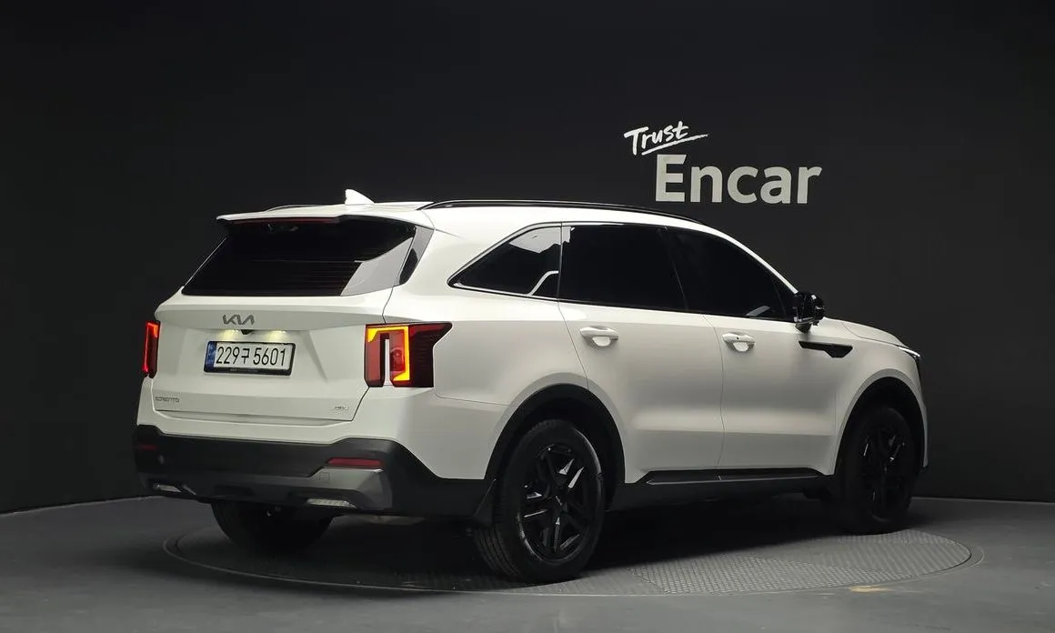 Kia Sorento — фото 3