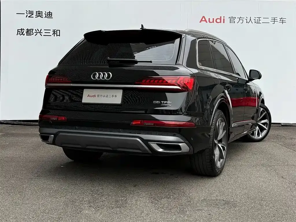 Audi Q7 — фото 6
