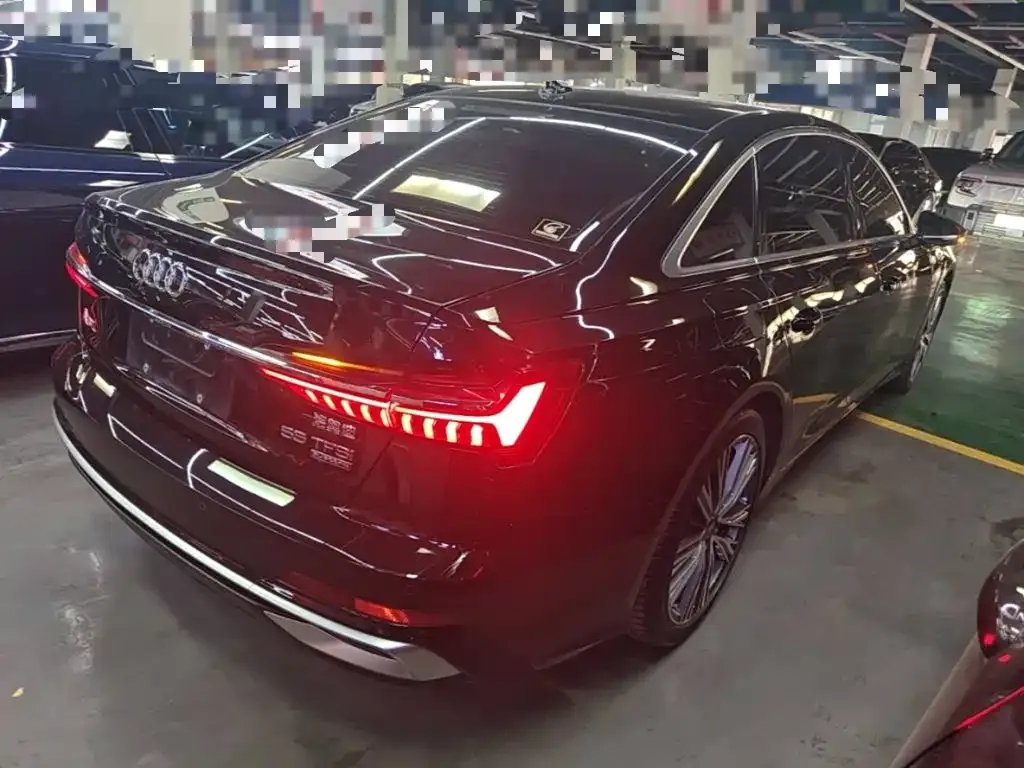 Audi A6L — фото 8
