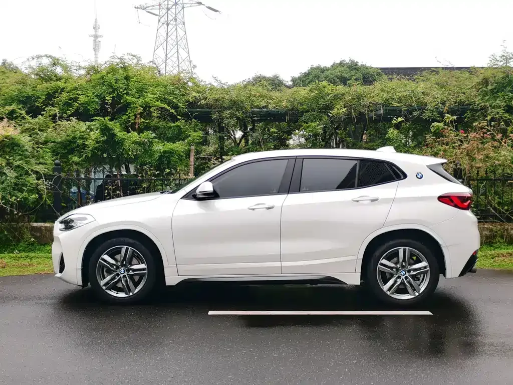 BMW X2 — фото 9