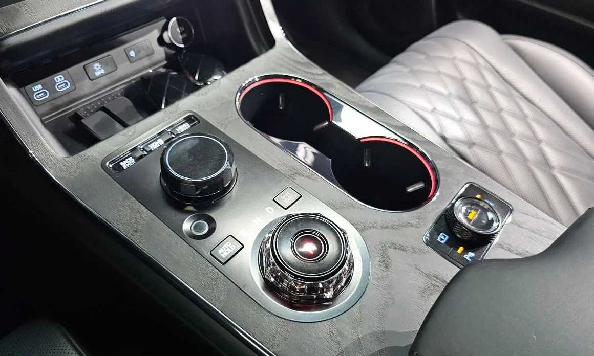 Genesis GV80 — фото 10